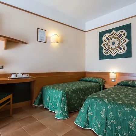 La Terrazza Restaurant & Hotel 3*