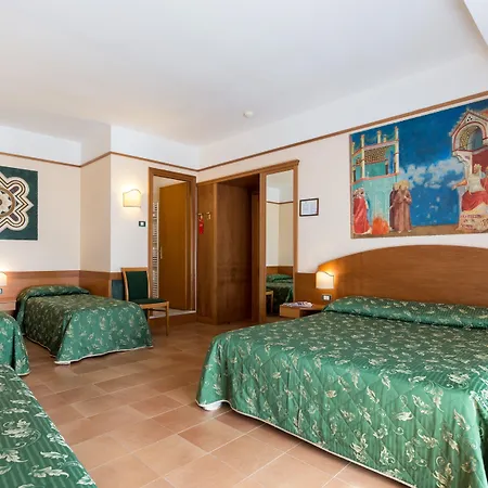 La Terrazza Restaurant & Hotel 3*