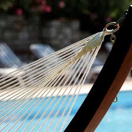 Ξενοδοχείο La Terrazza Restaurant & 3*