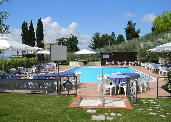 La Terrazza Restaurant & Hotel 3*